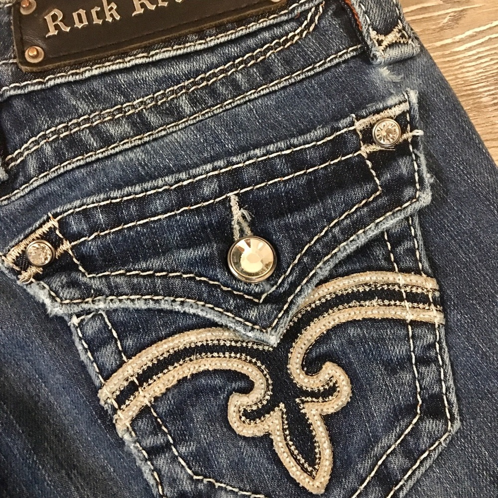 Rock Revival Jeans “ 25x30.5”.  Inseam is 30 1/2 - Picture 2 of 10